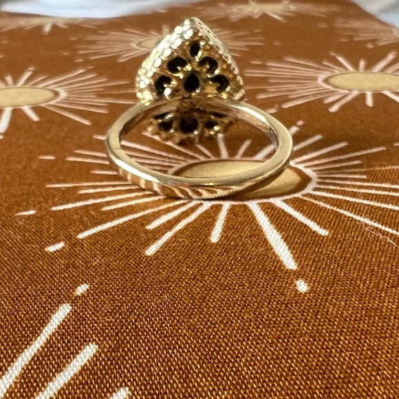 Kendra Scott Ring - Gold Band / Druzy Stone - Picture 2 of 5